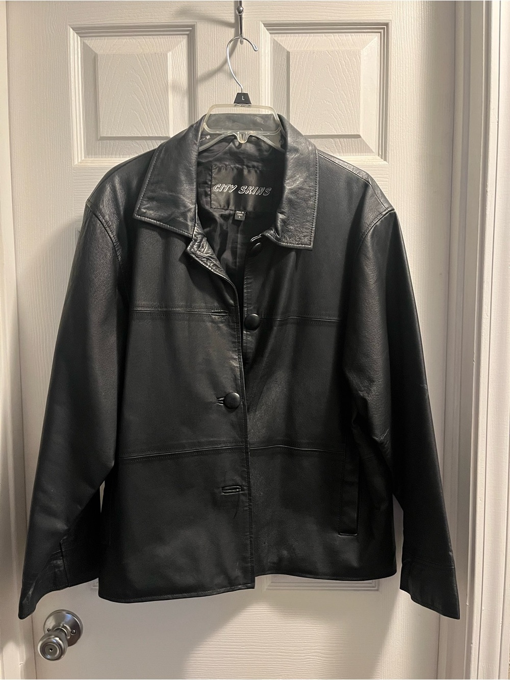 City Skins Women’s Black Leather Jacket size L